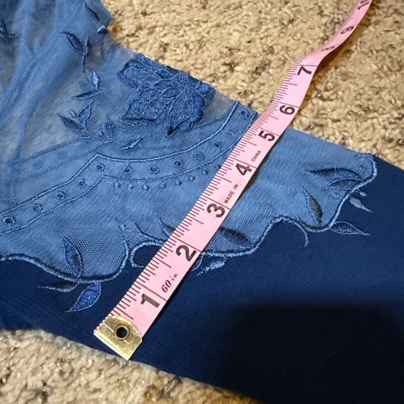 Women's Free People Blue Long Sleeve Tee with Lace Detail M - Picture 8 of 10